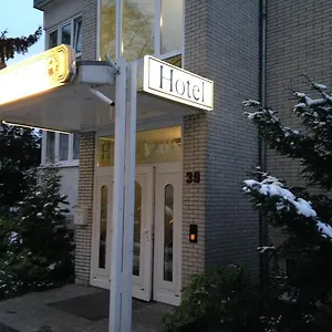 hotel-azur.find-berlin-hotels.com/